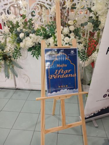 photo 6089335462276743351 y