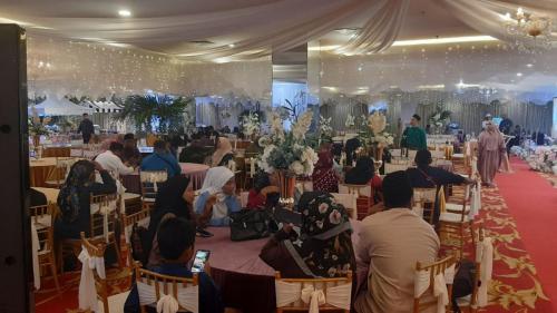 photo 6091642624218872745 y