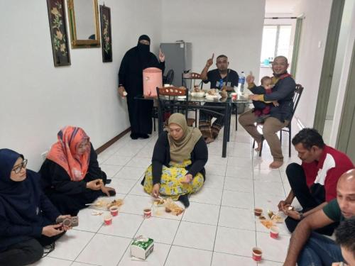 photo 6120402455377329494 y