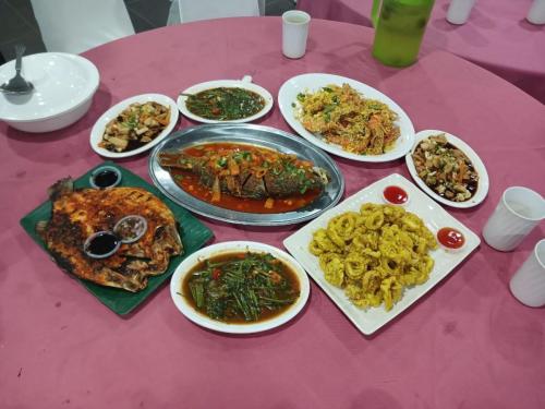 photo 6120402455377329509 y