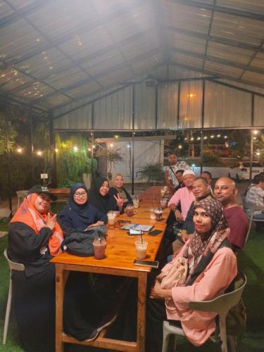 photo 6120402455377329516 y