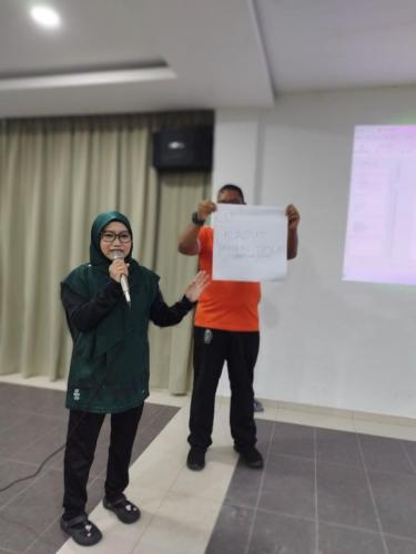 photo 6120402455377329541 y