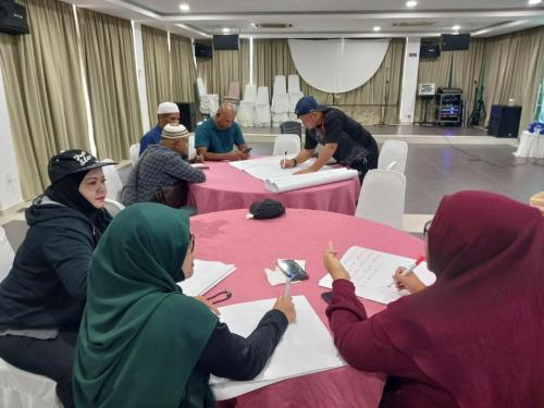 photo 6120402455377329542 y