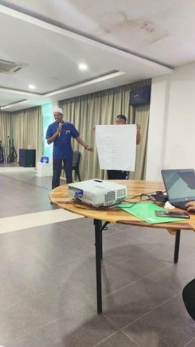 photo 6120402455377329544 y