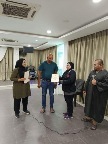 photo 6120402455377330569 y