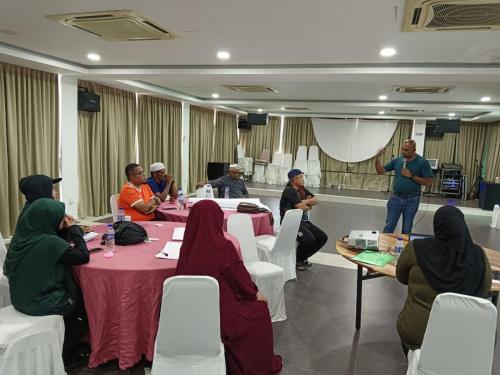 photo 6120402455377330572 y