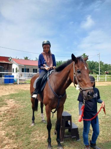 photo 6237747752247344732 y