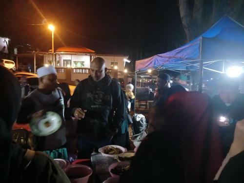 photo 6310019184117005809 y