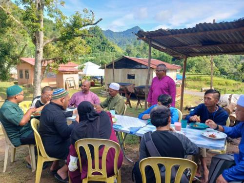 photo 6310019184117005849 y