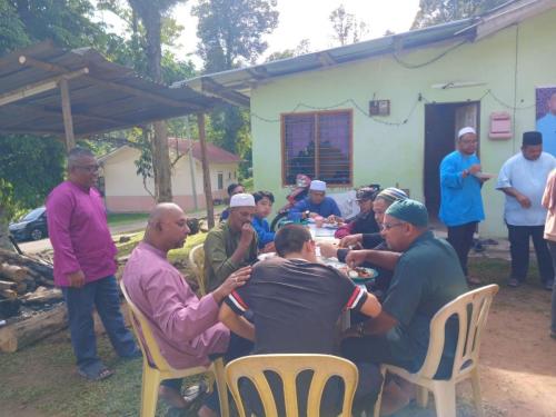 photo 6310019184117005850 y