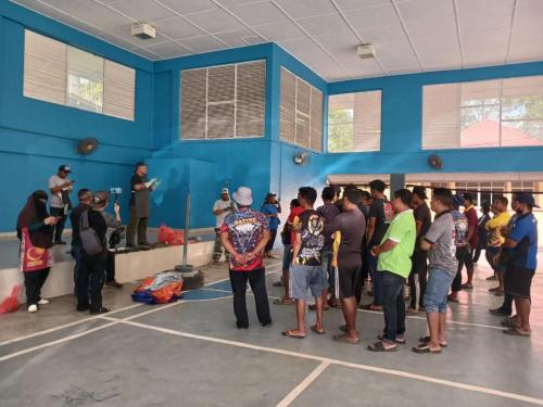 photo 6310019184117005857 y