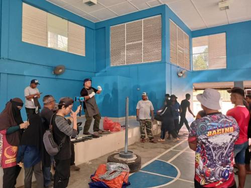 photo 6310019184117005858 y